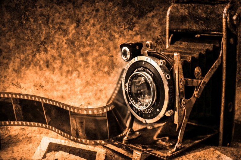 photographe-CHATEAUVERT-min_light-wood-night-camera-photography-vintage-1245236-pxhere.com